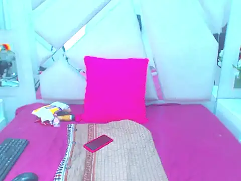 Paris Squirt  online show from January 31, 8:51 pm