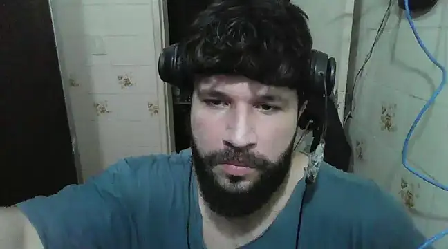 Snapshot of Cauan-t chatting on January 5, 1:03 am Cauan-t online show from January 5, 1:03 am