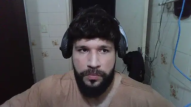 Snapshot of Cauan-t chatting on January 13, 12:41 am Cauan-t online show from January 13, 12:41 am