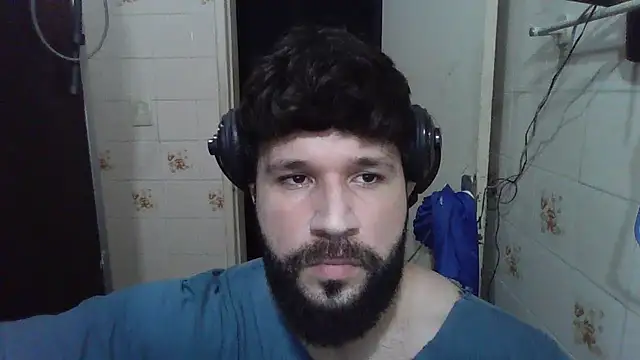 Snapshot of Cauan-t chatting on January 15, 11:40 pm Cauan-t online show from January 15, 11:40 pm