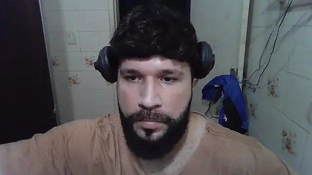 Snapshot of Cauan-t chatting on January 18, 11:22 pm Cauan-t online show from January 18, 11:22 pm