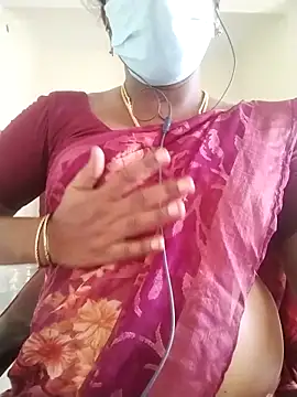 Snapshot of Preethytamilsexy chatting on June 12, 5:28 am Preethytamilsexy online show from June 12, 5:28 am