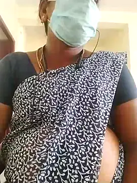 Snapshot of Preethytamilsexy chatting on July 13, 11:24 am Preethytamilsexy online show from July 13, 11:24 am