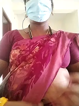 Snapshot of Preethytamilsexy chatting on July 26, 5:26 am Preethytamilsexy online show from July 26, 5:26 am