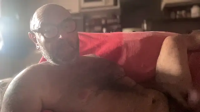 Snapshot of MM7026 chatting on July 16, 4:13 pm MM7026 online show from July 16, 4:13 pm