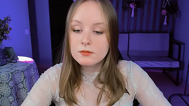 Snapshot of VivienLeeigh chatting on February 15, 12:11 pm VivienLeeigh online show from February 15, 12:11 pm