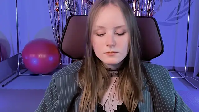 Snapshot of VivienLeeigh chatting on February 16, 3:16 pm VivienLeeigh online show from February 16, 3:16 pm