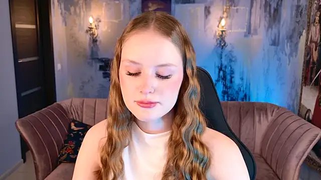 Snapshot of VivienLeeigh chatting on November 11, 9:09 am VivienLeeigh online show from November 11, 9:09 am