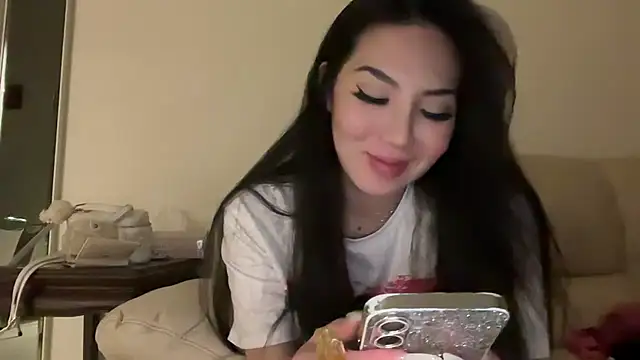 Snapshot of MissRegina chatting on January 15, 5:15 pm MissRegina online show from January 15, 5:15 pm