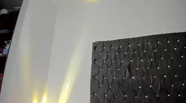 Snapshot of AriaMontgomery chatting on January 22, 4:34 am AriaMontgomery online show from January 22, 4:34 am