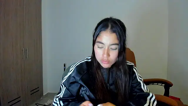 Snapshot of AriaMontgomery chatting on February 28, 6:21 am AriaMontgomery online show from February 28, 6:21 am