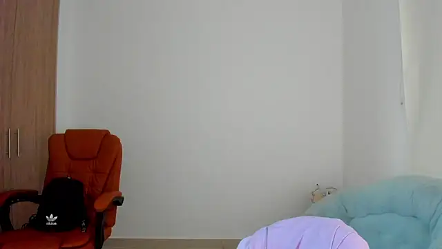 Snapshot of AriaMontgomery chatting on March 11, 5:38 am AriaMontgomery online show from March 11, 5:38 am