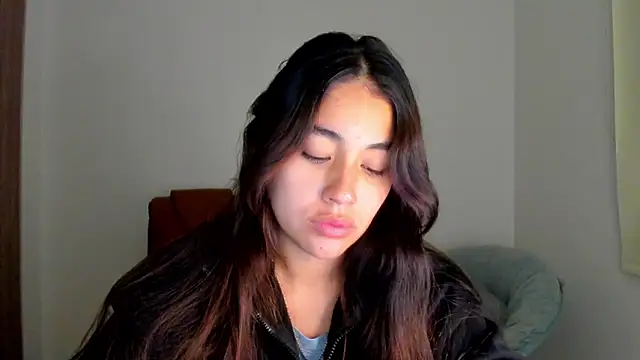 Snapshot of AriaMontgomery chatting on March 19, 7:40 am AriaMontgomery online show from March 19, 7:40 am