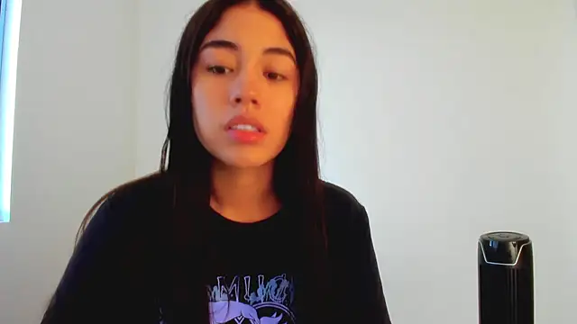 Snapshot of AriaMontgomery chatting on July 16, 11:00 pm AriaMontgomery online show from July 16, 11:00 pm