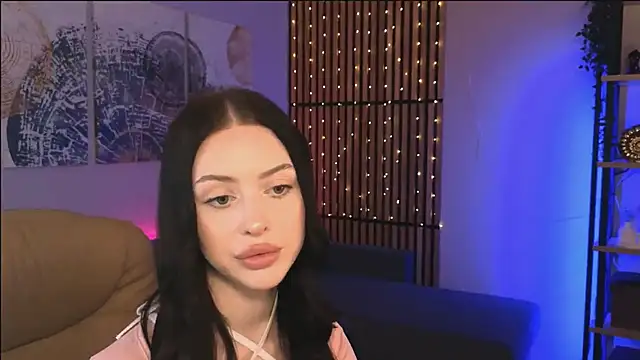 StellaryShy online show from December 11, 2:00 pm