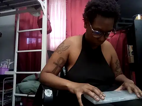 MsSapPhire500 online show from May 7, 9:09 pm
