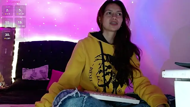 holy juli online show from January 20, 6:53 am