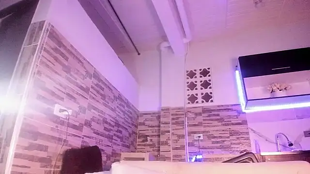 Snapshot of Anastasia2023 chatting on March 5, 5:40 am Anastasia2023 online show from March 5, 5:40 am