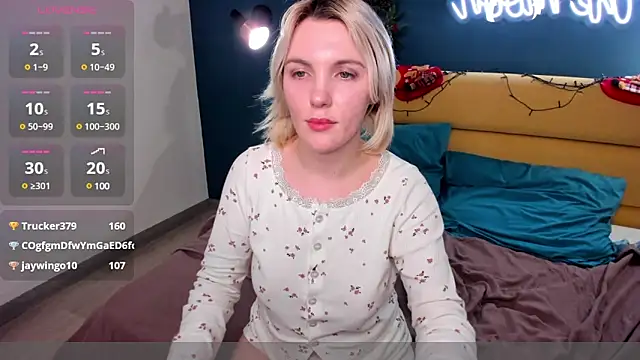 Fluffy Monica online show from January 8, 1:09 pm