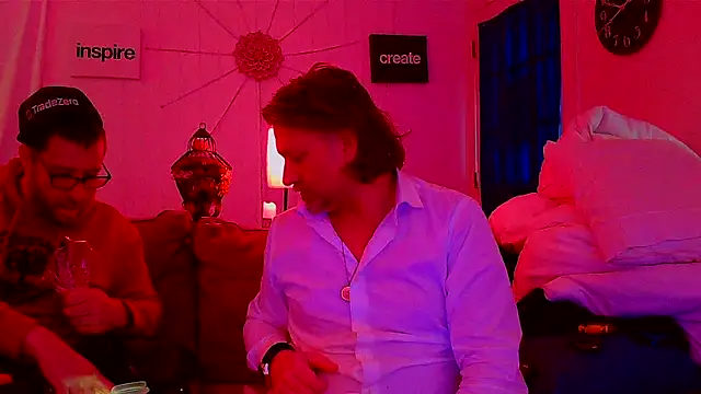 onlym4m online show from March 18, 2:48 pm