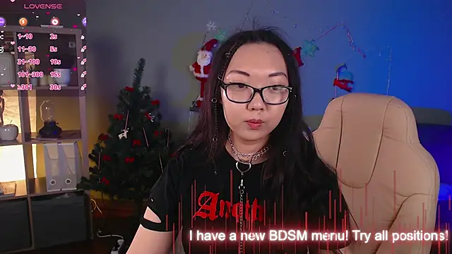 Snapshot of Marine_Vact chatting on January 8, 5:26 pm Marine Vact online show from January 8, 5:26 pm