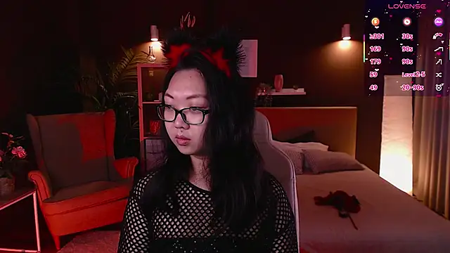 Snapshot of Marine_Vact chatting on September 21, 2:08 pm Marine Vact online show from September 21, 2:08 pm