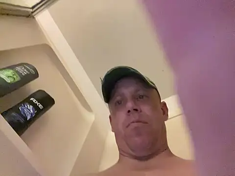 kisdsssa online show from March 11, 1:55 am