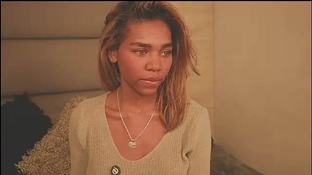 Snapshot of Lily_Miiller chatting on February 19, 9:11 pm Lily Miiller online show from February 19, 9:11 pm