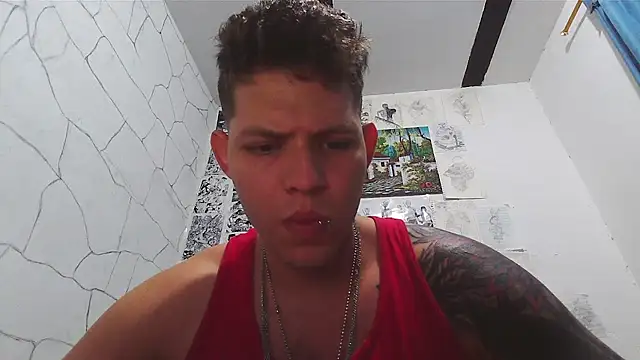 Snapshot of King_russo chatting on March 1, 5:52 am King russo online show from March 1, 5:52 am