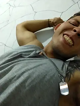 Snapshot of King_russo chatting on March 6, 12:43 am King russo online show from March 6, 12:43 am