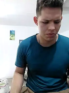 Snapshot of King_russo chatting on September 13, 3:34 pm King russo online show from September 13, 3:34 pm