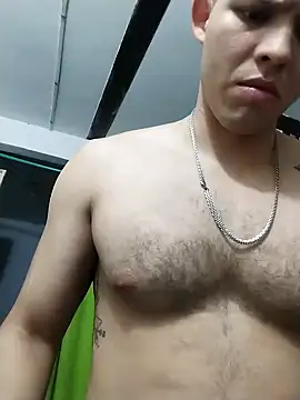 Snapshot of King_russo chatting on September 15, 9:59 pm King russo online show from September 15, 9:59 pm