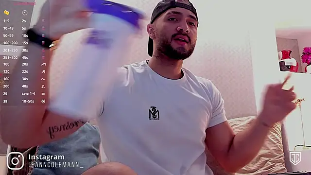 Snapshot of JeanColleman chatting on January 25, 3:51 am JeanColleman online show from January 25, 3:51 am