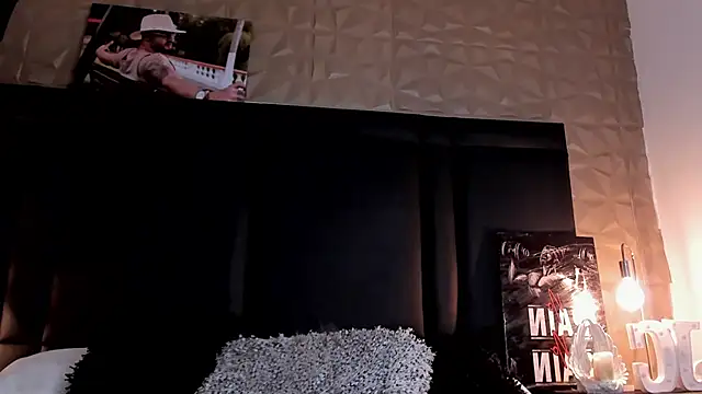 Snapshot of JeanColleman chatting on October 18, 4:15 am JeanColleman online show from October 18, 4:15 am