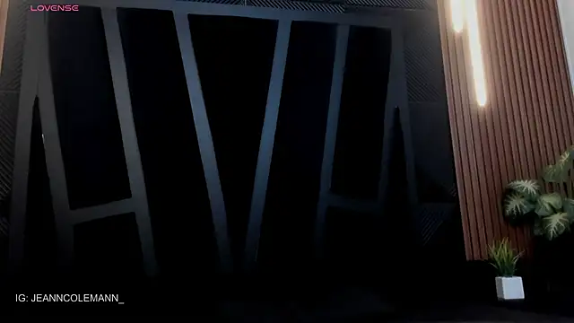 Snapshot of JeanColleman chatting on November 28, 11:18 pm JeanColleman online show from November 28, 11:18 pm