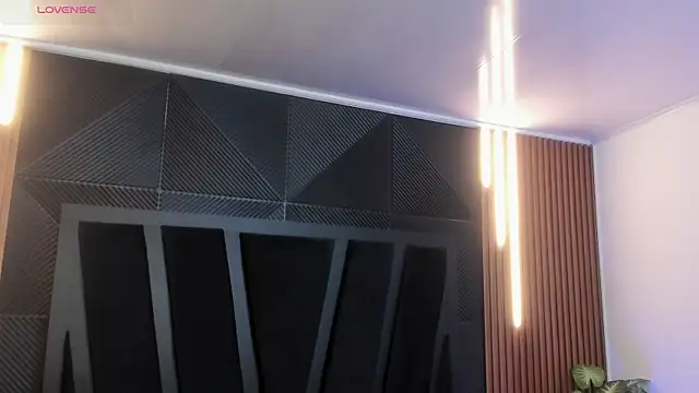 Snapshot of JeanColleman chatting on December 3, 11:14 pm JeanColleman online show from December 3, 11:14 pm