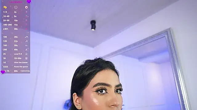 Snapshot of elasummer chatting on February 10, 2:37 pm elasummer online show from February 10, 2:37 pm