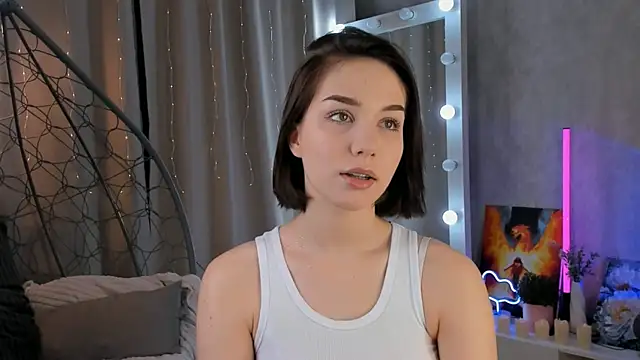 Tate Angel online show from November 23, 7:13 pm