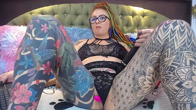 EMILY ROUSSE71 online show from March 14, 2:20 am