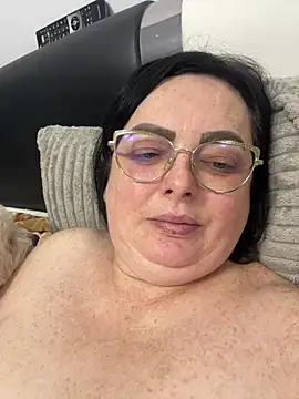 Amandamuller1982 online show from February 14, 4:26 am