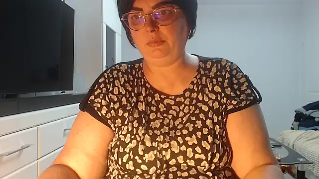 Amandamuller1982 online show from April 16, 10:34 pm