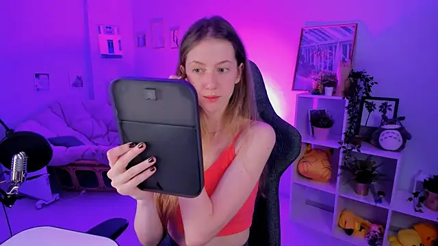 Sharon Evansi online show from January 22, 11:45 am