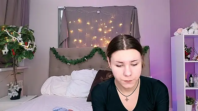 Snapshot of Bella_Murrr chatting on January 13, 12:56 pm Bella Murrr online show from January 13, 12:56 pm