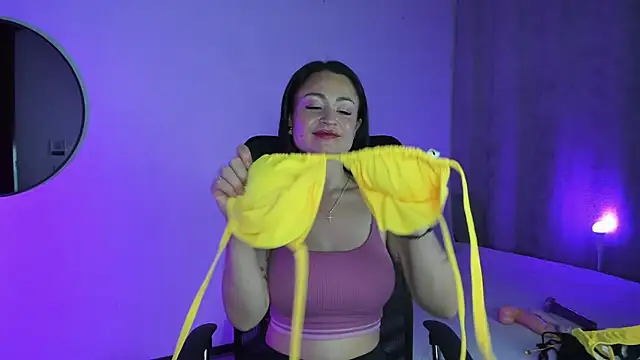 SaraMilf 69 online show from March 1, 7:15 pm