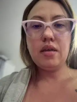 VIOLETA-25  online show from February 21, 9:43 am