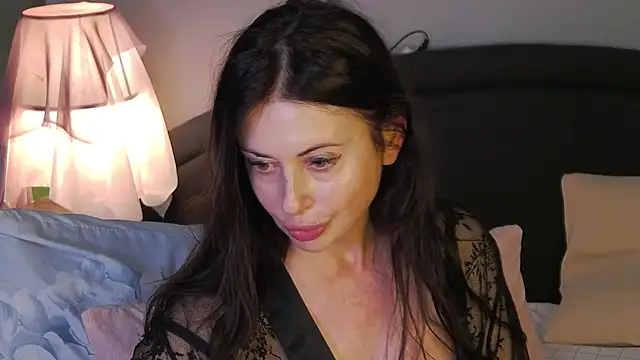 Mia Lovi online show from November 12, 8:08 pm