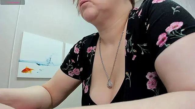 Snapshot of Dolorys chatting on January 18, 5:33 am Dolorys online show from January 18, 5:33 am