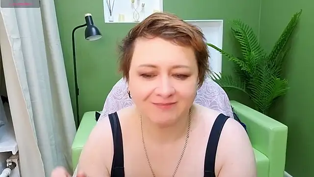 Snapshot of Dolorys chatting on May 10, 5:34 am Dolorys online show from May 10, 5:34 am