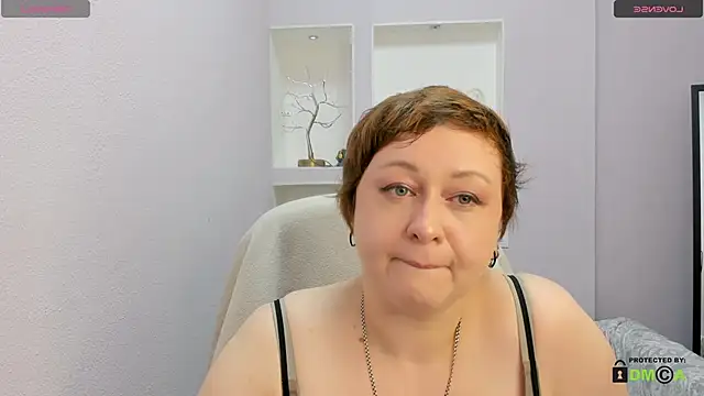 Snapshot of Dolorys chatting on June 7, 6:17 am Dolorys online show from June 7, 6:17 am