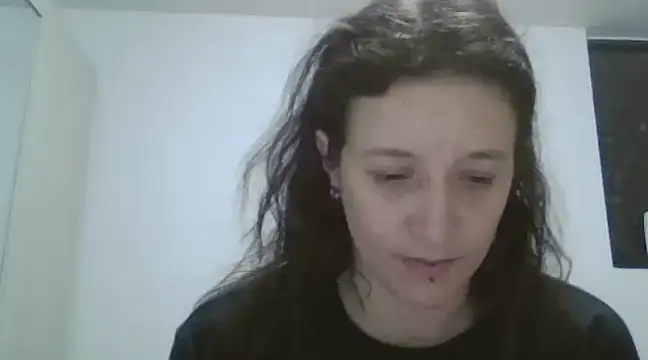 Snapshot of hanamy_joha chatting on February 8, 12:06 am hanamy joha online show from February 8, 12:06 am